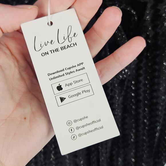 New Cupshe Metallic Black Plunge Ruched One-Piece Swim Suit Size Small Padded - Picture 12 of 15